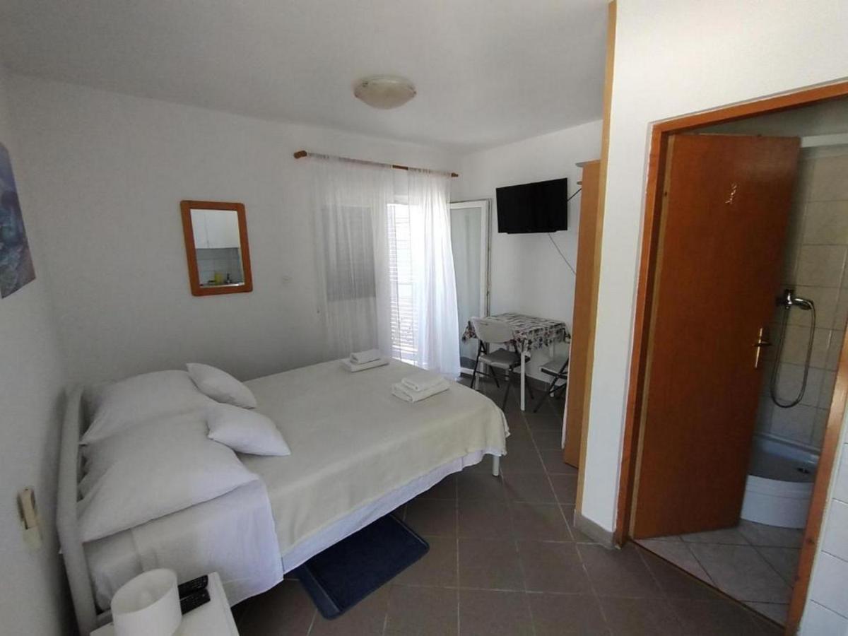 Blaza Apartment Prvic Luka Ngoại thất bức ảnh